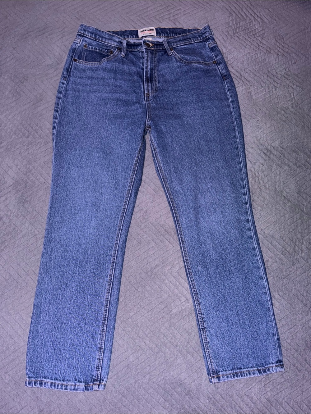 Kirkland Signature Women's Straight-Leg Medium Blue Jeans size 10